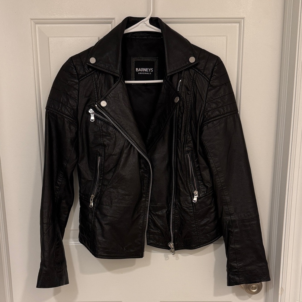 Barneys New York Women's Sleek Black Leather Jacket (UK8/US4) - Fits like XS!